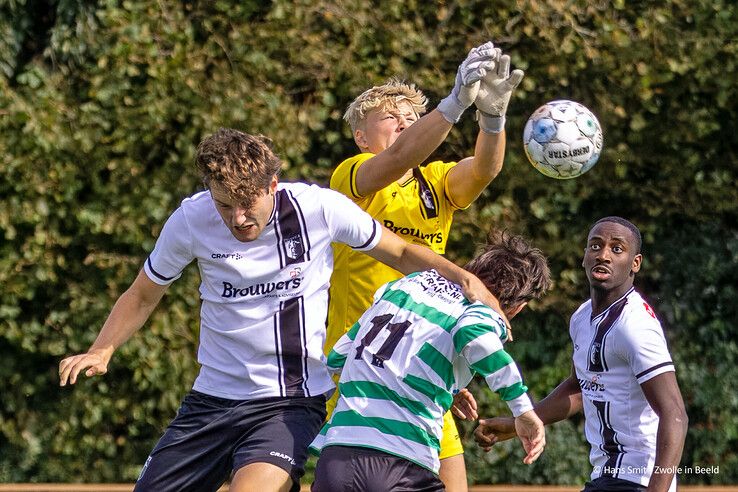 In beeld: Zwolsche Boys delft onderspit tegen Berkum 2 - Foto: Hans Smit