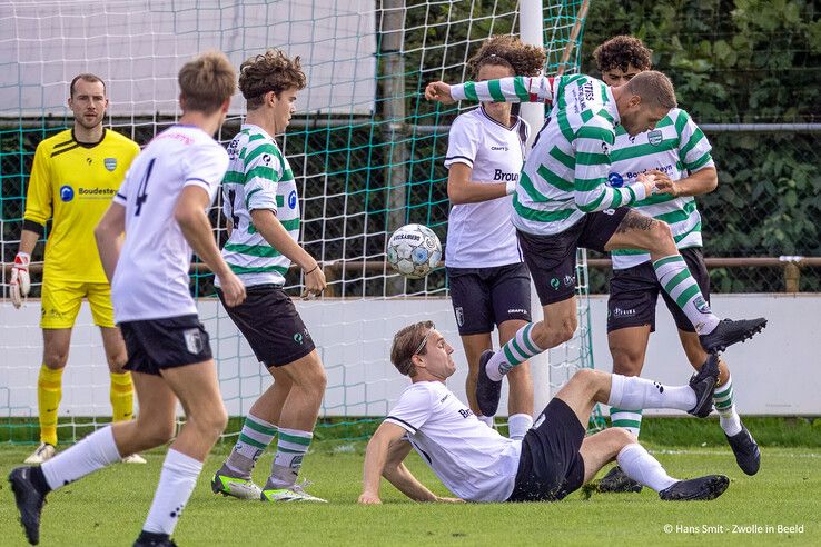 In beeld: Zwolsche Boys delft onderspit tegen Berkum 2 - Foto: Hans Smit