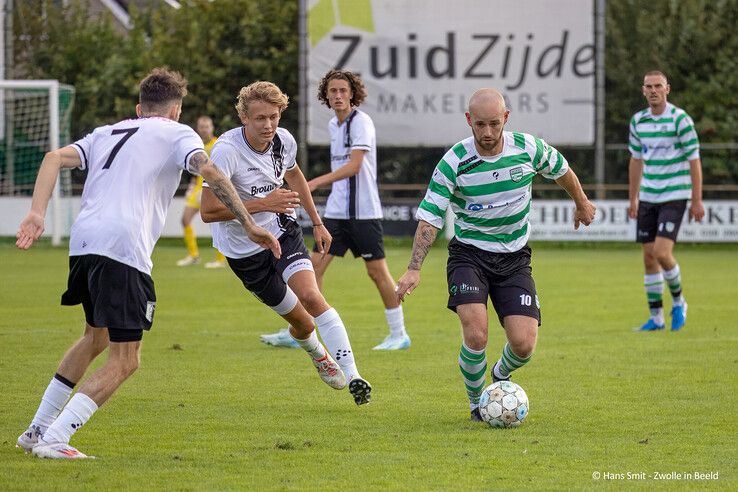 In beeld: Zwolsche Boys delft onderspit tegen Berkum 2 - Foto: Hans Smit