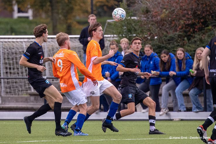 In beeld: CSV ’28 wint stadsderby van ZAC - Foto: Hans Smit