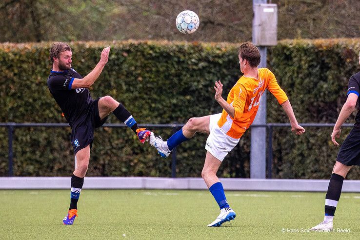 In beeld: CSV ’28 wint stadsderby van ZAC - Foto: Hans Smit