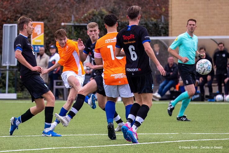 In beeld: CSV ’28 wint stadsderby van ZAC - Foto: Hans Smit