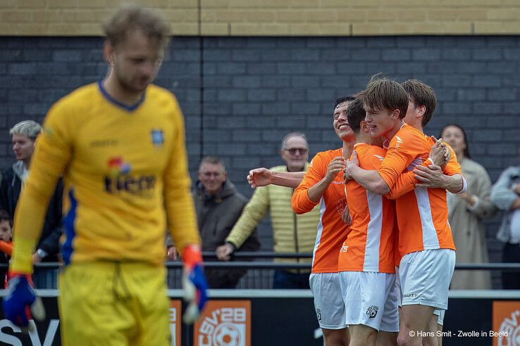 In beeld: CSV ’28 wint stadsderby van ZAC - Foto: Hans Smit