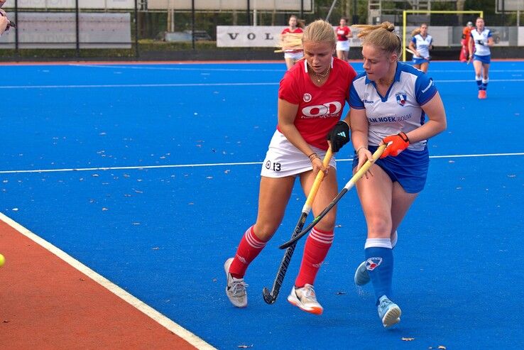 In beeld: HC Zwolle pakt winst tegen hekkensluiter Noordwijk - Foto: Bob Koning