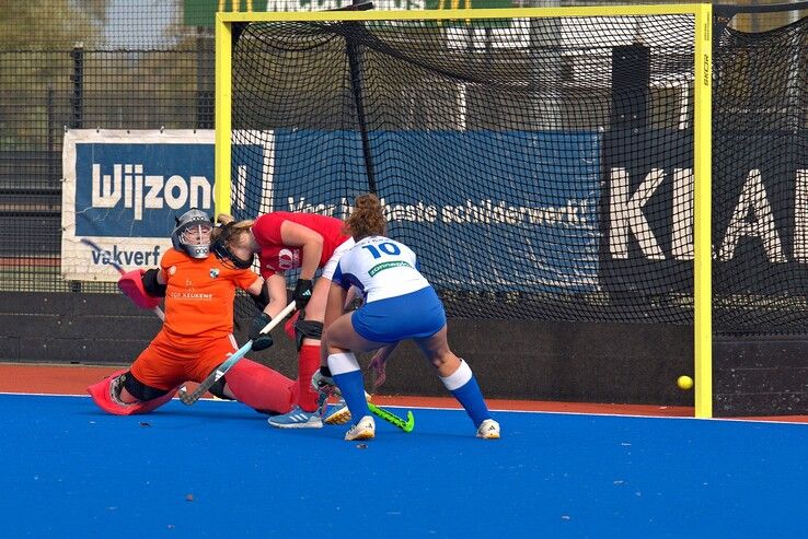 In beeld: HC Zwolle pakt winst tegen hekkensluiter Noordwijk - Foto: Bob Koning