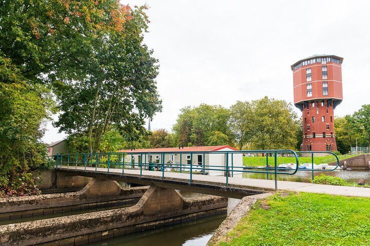 De uitmonding van het Koelwaterkanaal in het Almelose Kanaal in Weezenlanden-Noord. - Foto: Peter Denekamp