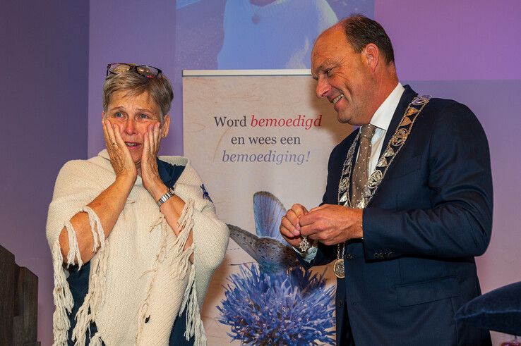 Gerry Velema krijgt koninklijke onderscheiding in Zwolle - Foto: Peter Denekamp