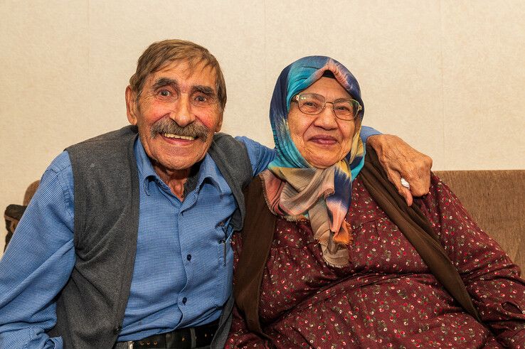 Ahmet en Elif Erçetin zijn 60 jaar getrouwd. - Foto: Peter Denekamp