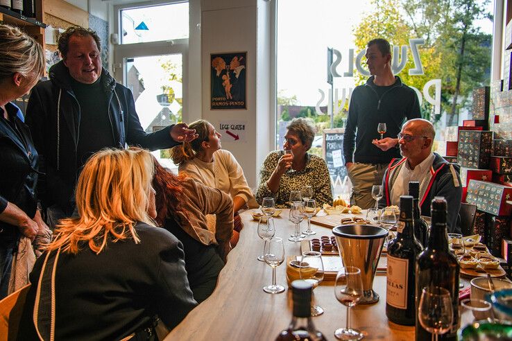 In beeld: Van Karnebeekstraat verandert in ‘Proefstraat van Zwolle’ - Foto: Obbe Bakker