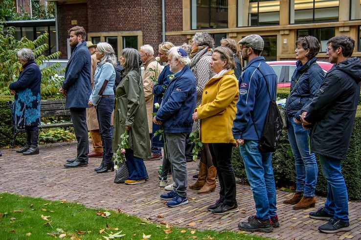 In beeld: Eerste grote deportatie Zwolse Joden herdacht - Foto: Obbe Bakker