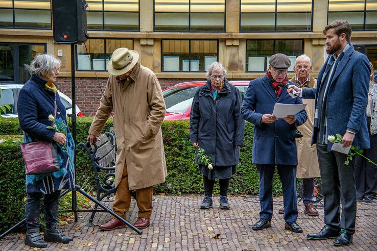 In beeld: Eerste grote deportatie Zwolse Joden herdacht - Foto: Obbe Bakker