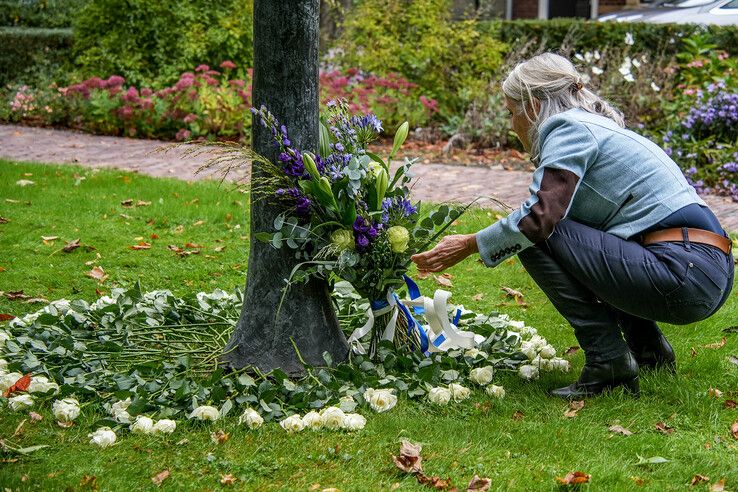 In beeld: Eerste grote deportatie Zwolse Joden herdacht - Foto: Obbe Bakker