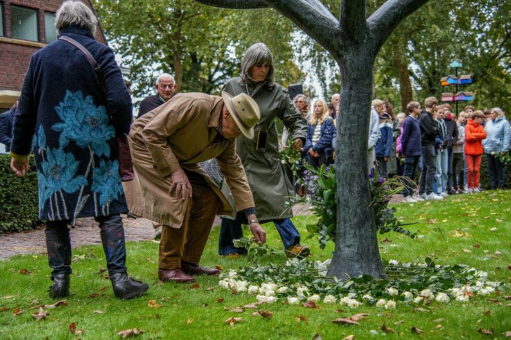 In beeld: Eerste grote deportatie Zwolse Joden herdacht - Foto: Obbe Bakker