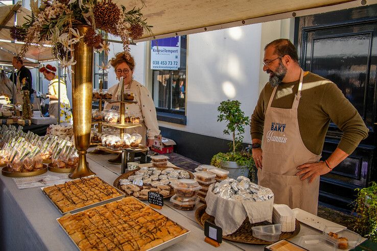 In beeld: Van chocoladekapsels tot choco-nagellak, van kunst met cacao tot bonbons in chocoladeparadijs Hattem - Foto: Obbe Bakker