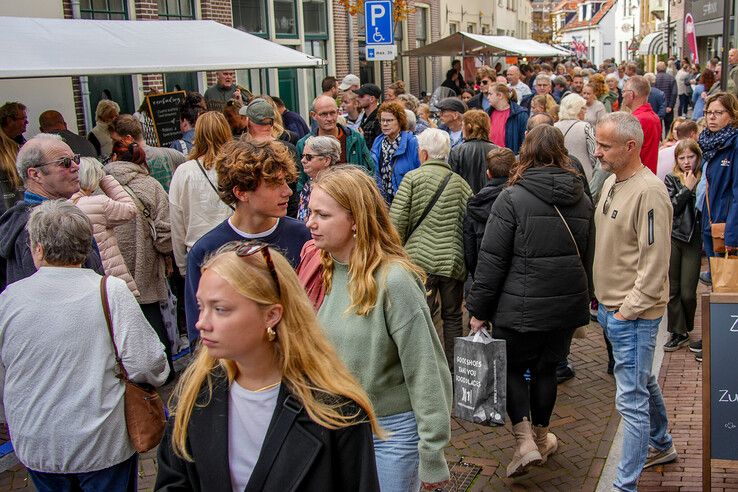 In beeld: Van chocoladekapsels tot choco-nagellak, van kunst met cacao tot bonbons in chocoladeparadijs Hattem - Foto: Obbe Bakker