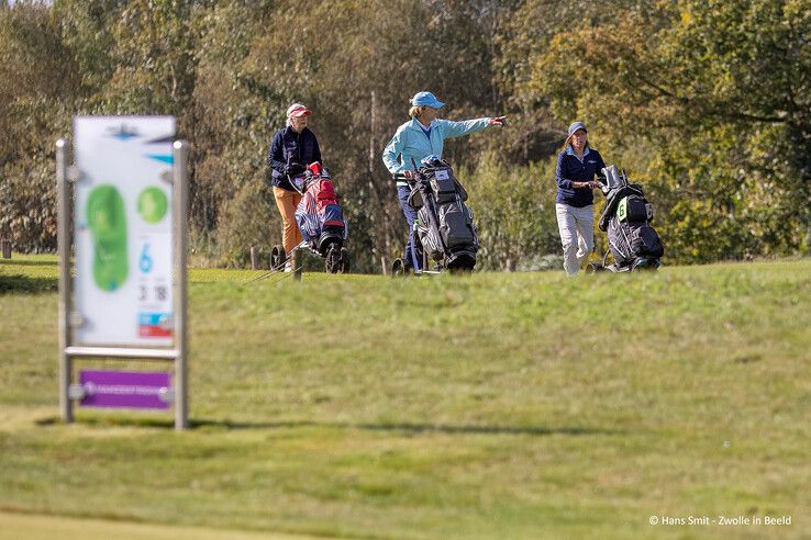 In beeld: Golfclub Zwolle wint voor derde jaar op rij Overijssels Golf Kampioenschap - Foto: Hans Smit