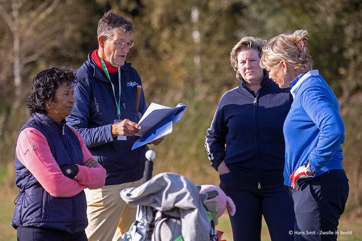 In beeld: Golfclub Zwolle wint voor derde jaar op rij Overijssels Golf Kampioenschap - Foto: Hans Smit