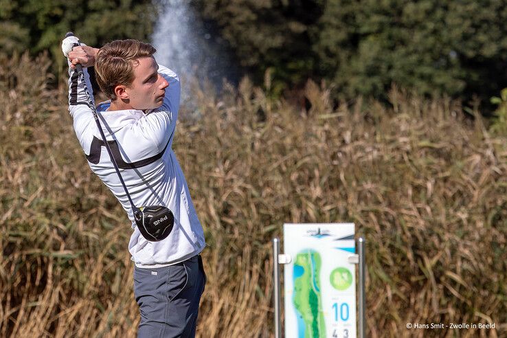 In beeld: Golfclub Zwolle wint voor derde jaar op rij Overijssels Golf Kampioenschap - Foto: Hans Smit