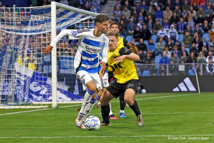 In beeld: PEC Zwolle lijdt nederlaag op eigen veld tegen NAC Breda - Foto: Hans Smit