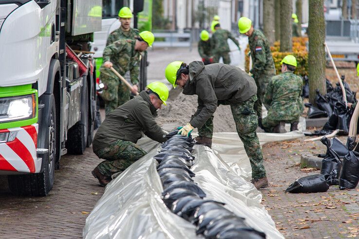 In beeld: Laat het hoge water maar komen, Zwolle houdt droge voeten - Foto: Ruben Meinten