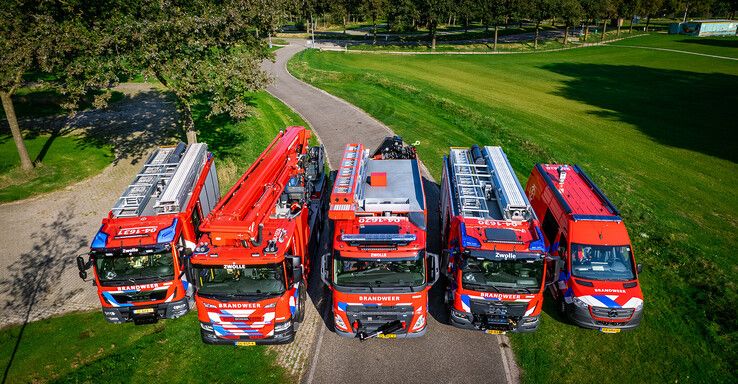 In beeld: Brandweer Zwolle toekomstbestendig met nieuwe en specialistische brandweerwagens - Foto: Hugo Janssen