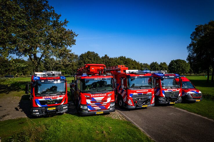 In beeld: Brandweer Zwolle toekomstbestendig met nieuwe en specialistische brandweerwagens - Foto: Hugo Janssen