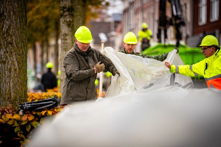 In beeld: Laat het hoge water maar komen, Zwolle houdt droge voeten - Foto: Hugo Janssen