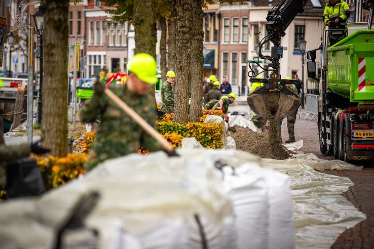 In beeld: Laat het hoge water maar komen, Zwolle houdt droge voeten - Foto: Hugo Janssen