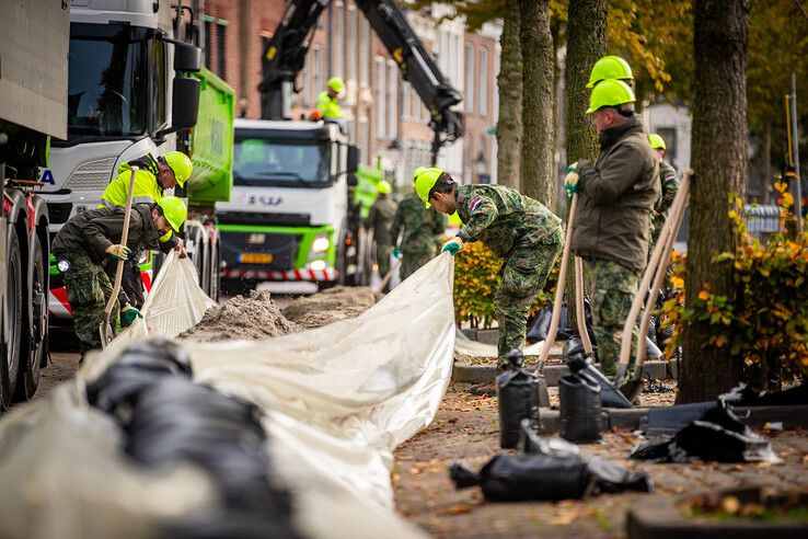 In beeld: Laat het hoge water maar komen, Zwolle houdt droge voeten - Foto: Hugo Janssen