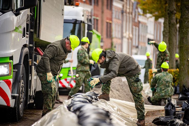 In beeld: Laat het hoge water maar komen, Zwolle houdt droge voeten - Foto: Hugo Janssen