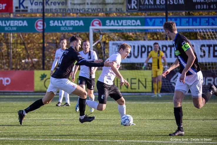 KHC boekte de eerste overwinning van het seizoen bij Berkum. - Foto: Hans Smit