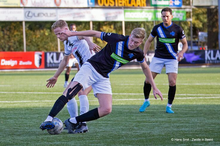 In beeld: Hekkensluiter KHC te sterk voor Berkum - Foto: Hans Smit