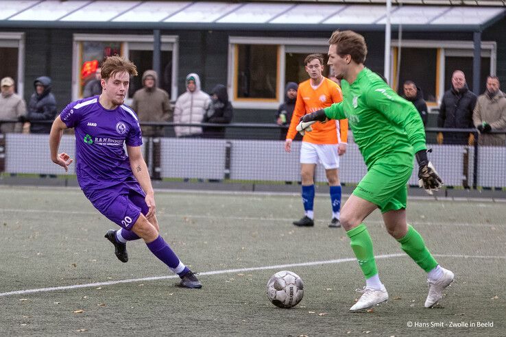 In beeld: Doelpunten en rode kaarten bij stadsderby Dieze West – CSV ’28 - Foto: Hans Smit