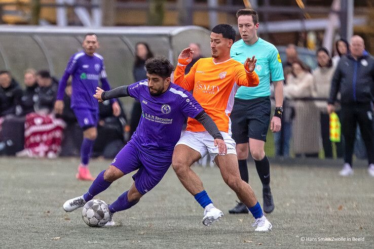 In beeld: Doelpunten en rode kaarten bij stadsderby Dieze West – CSV ’28 - Foto: Hans Smit