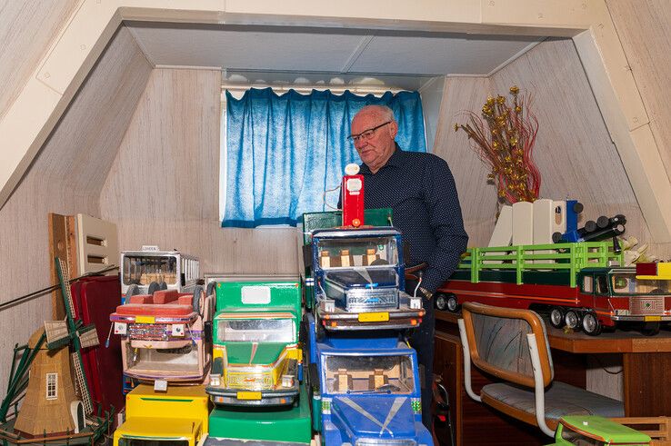 Henk en Gé Burghart vieren 60-jarig huwelijk in Assendorp - Foto: Peter Denekamp