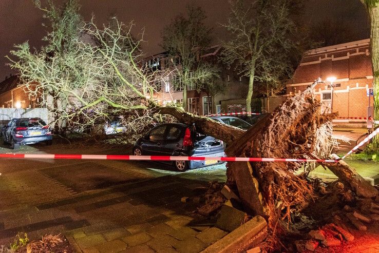 Stormschade in Assendorp in 2022. - Foto: Peter Denekamp