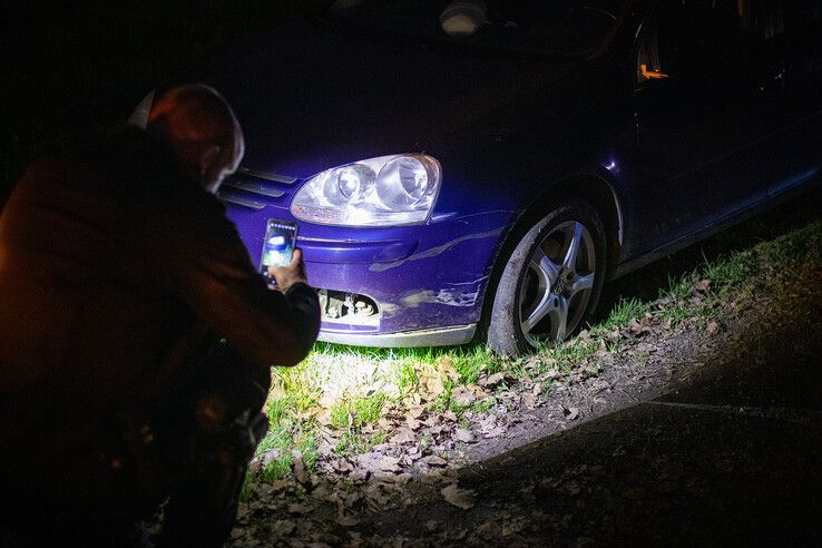 Wielrenner en automobilist botsen tegen elkaar in Kampen - Foto: Hugo Janssen