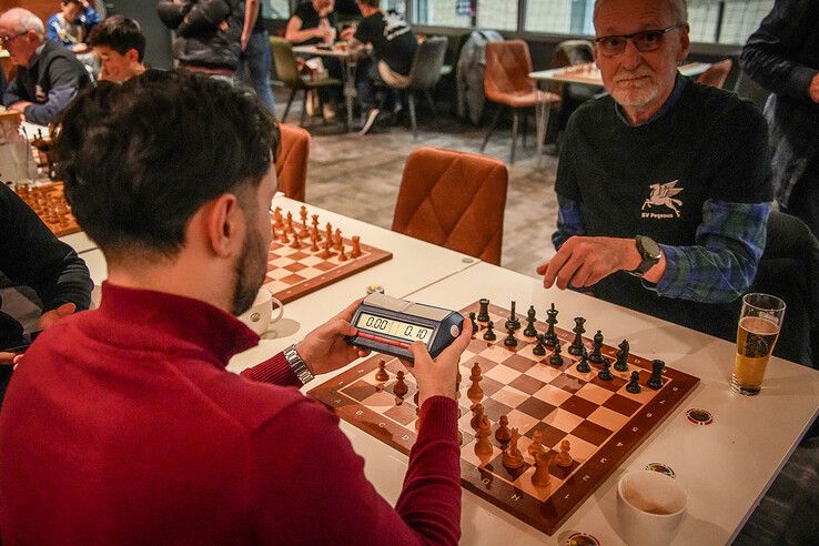 In beeld: Schaakvereniging Pegasus viert 75-jarig bestaan in Zwolle - Foto: Obbe Bakker