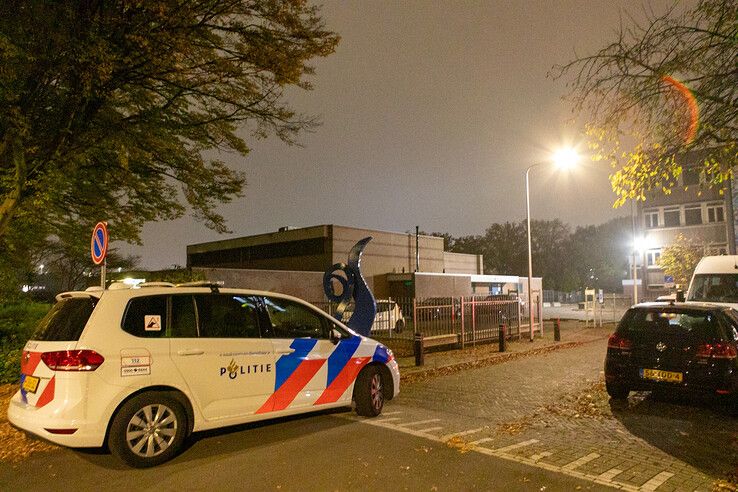 Man (30) aangehouden na straatroof en inbraak in Veerallee - Foto: Ruben Meinten