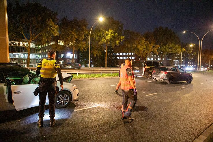 Flinke verkeersoverlast door kop-staartbotsing op IJsselallee - Foto: Ruben Meinten