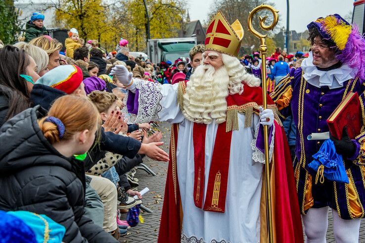 In beeld: Sinterklaas komt aan in Zwolle - Foto: Obbe Bakker