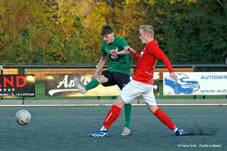 In beeld: FC Ulu Spor verliest in eigen huis van DESZ - Foto: Hans Smit