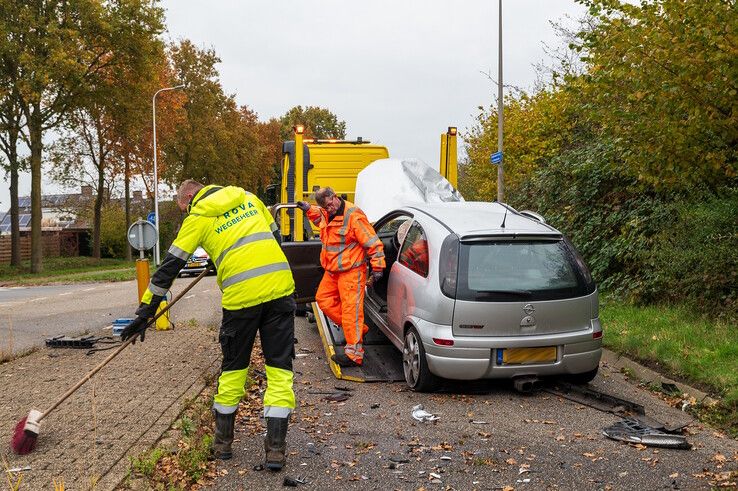 In beeld: Zwaargewonde bij ongeval in Zwolle-Zuid - Foto: Peter Denekamp