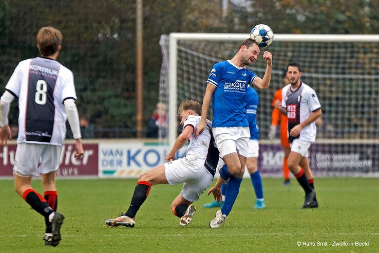 In beeld: WVF ziet eerste periodetitel snel verdampen - Foto: Hans Smit