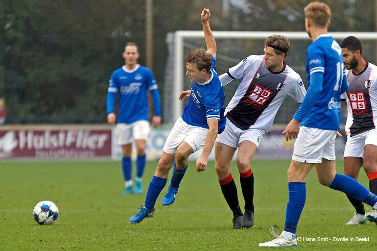 In beeld: WVF ziet eerste periodetitel snel verdampen - Foto: Hans Smit