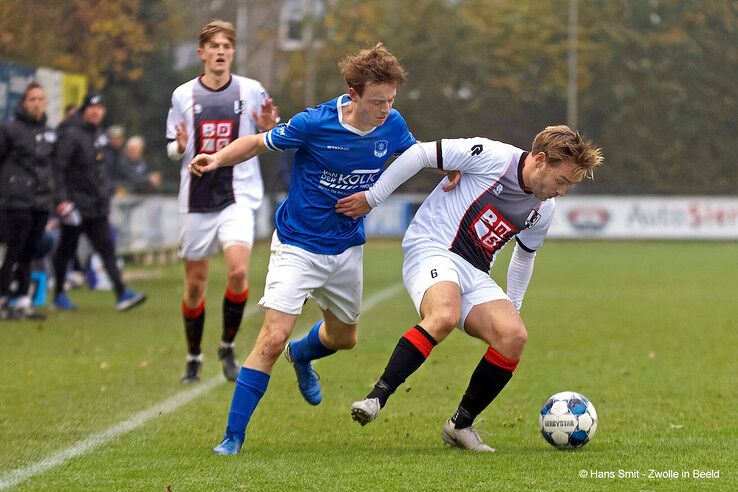 In beeld: WVF ziet eerste periodetitel snel verdampen - Foto: Hans Smit