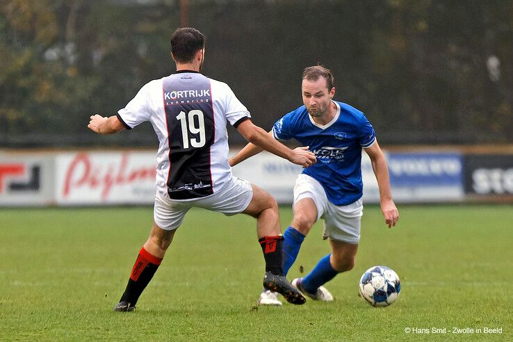 In beeld: WVF ziet eerste periodetitel snel verdampen - Foto: Hans Smit