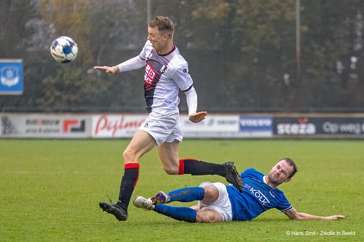 In beeld: WVF ziet eerste periodetitel snel verdampen - Foto: Hans Smit