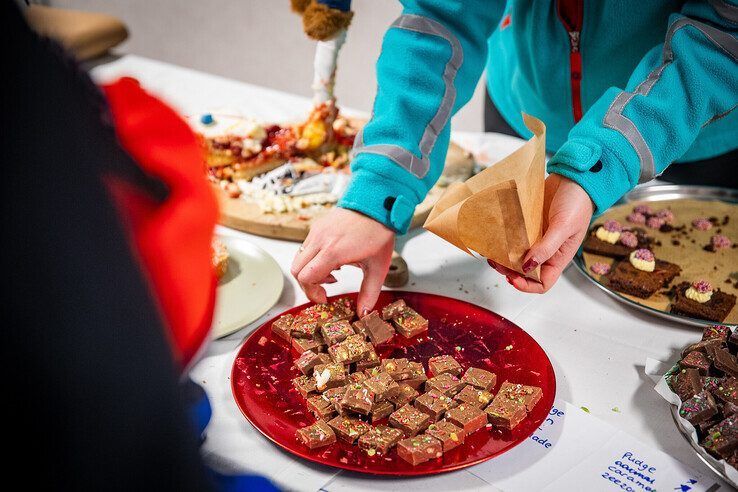 In beeld: Zwolse hulpdiensten halen ruim 8000 euro op voor Serious Request - Foto: Hugo Janssen