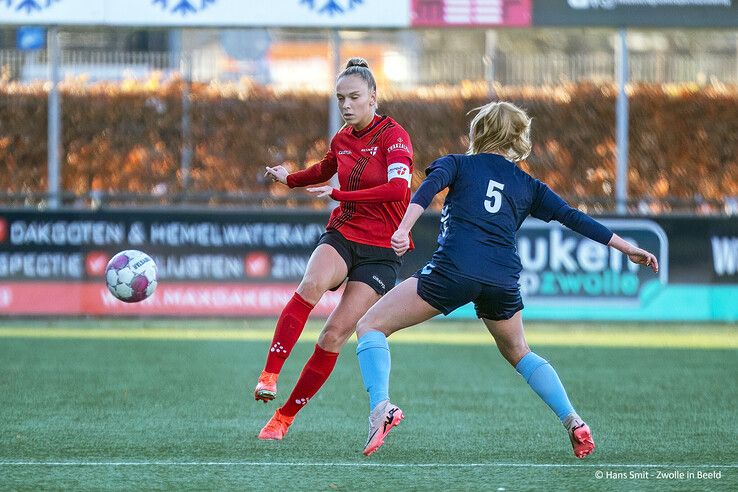 In beeld: Be Quick ’28 Vrouwen wint met ruime cijfers van Saestum - Foto: Hans Smit